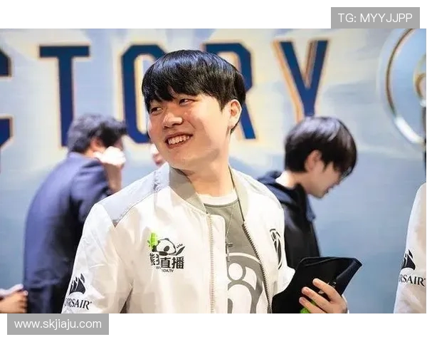 IG大战EDG决战来袭 谁将登顶英雄联盟亚洲赛区的巅峰