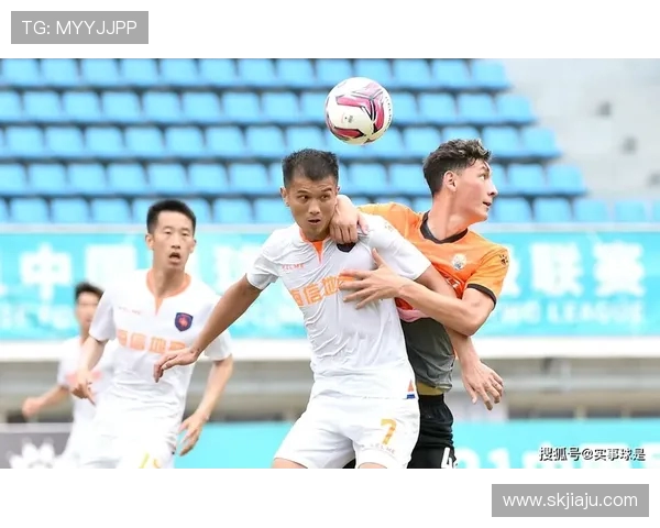 青岛西海岸主场鏖战河南俱乐部强强对决上演激情足球盛宴