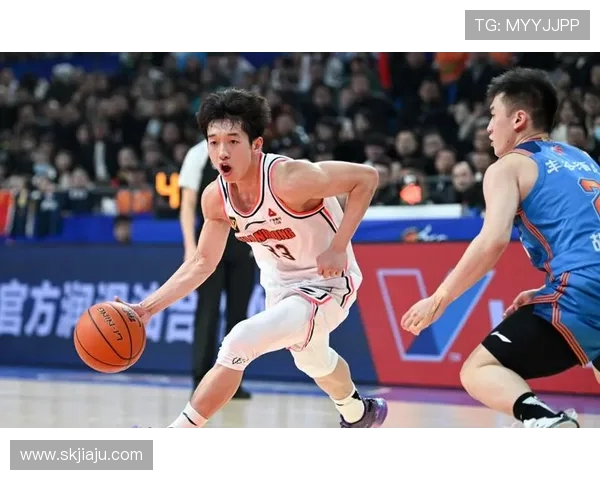 以篮球明星为主线呈现拼搏奋斗与荣耀崛起的励志篇章感动人心之旅