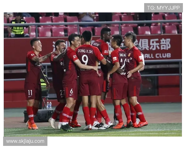 华夏幸福对阵大连一方精彩直播全程回顾与赛后分析